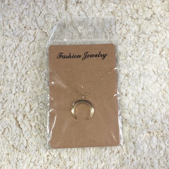 Fashion Jewelry Jewelry - Fashion Jewelry Gold Crescent Pendant Necklace